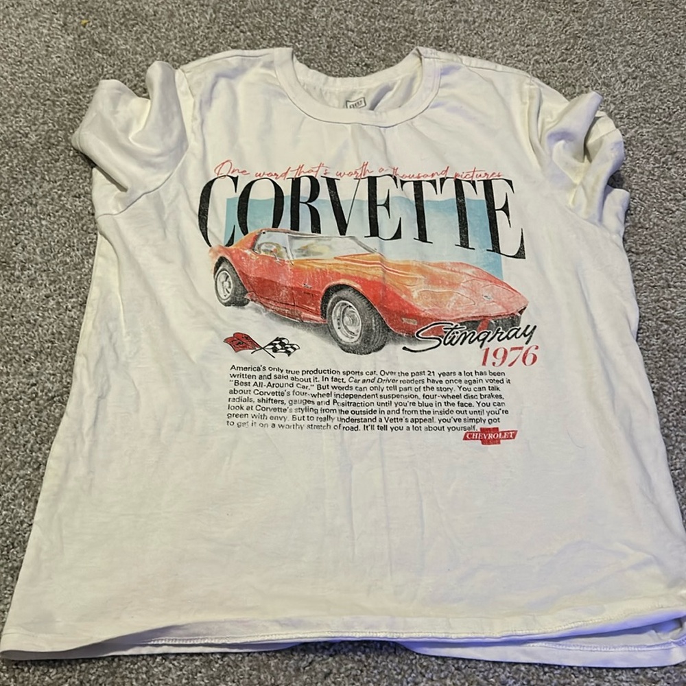 I am selling an oversize T-shirt